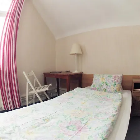 Basicrooms Hotel Unterseen