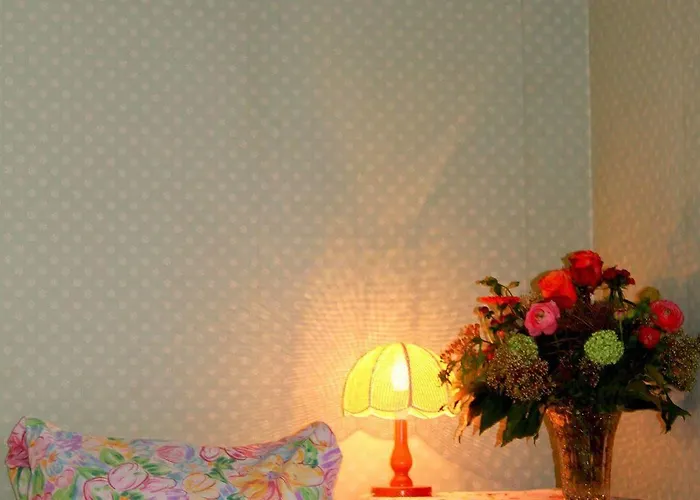 Basicrooms فندق Unterseen